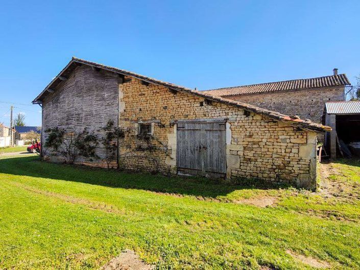Image No.15-Maison de 2 chambres à vendre à Lezay