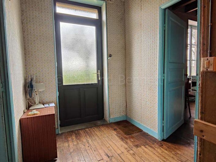 Image No.2-Maison de 2 chambres à vendre à Lezay