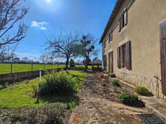 Image No.24-Maison de 2 chambres à vendre à Lezay