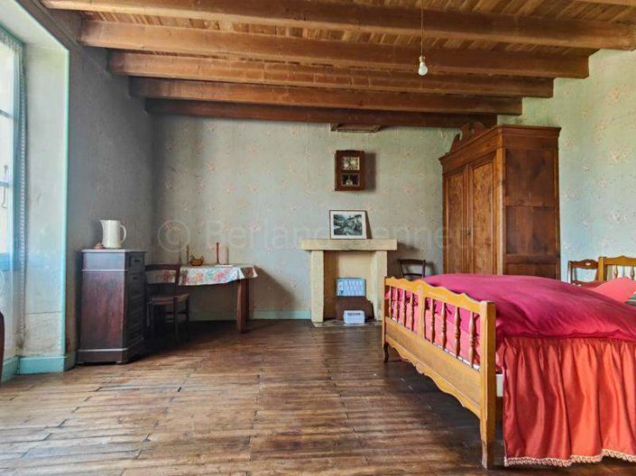 Image No.4-Maison de 2 chambres à vendre à Lezay