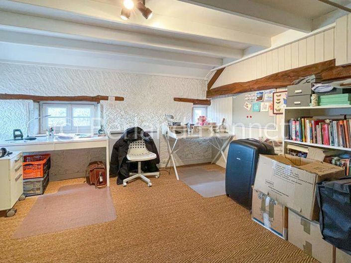 Image No.20-4 Bed House for sale