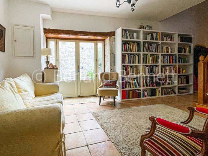 Image No.7-4 Bed House for sale