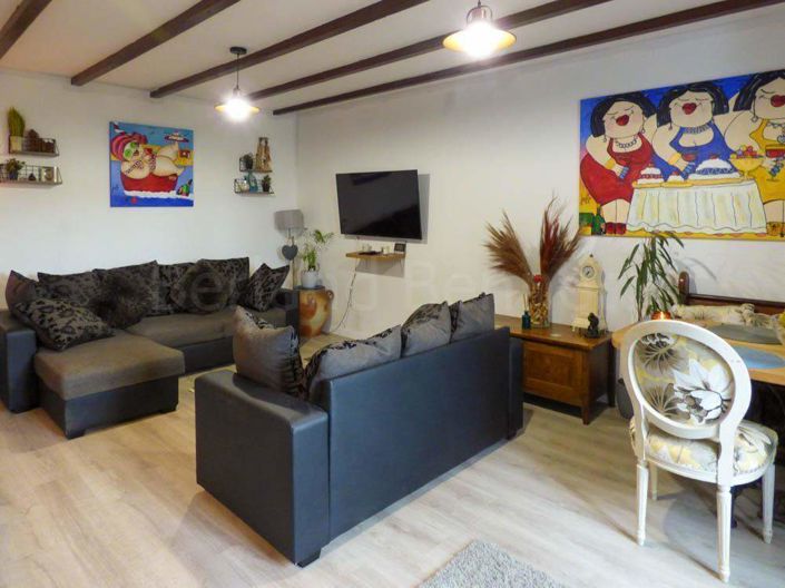 Image No.5-2 Bed House for sale