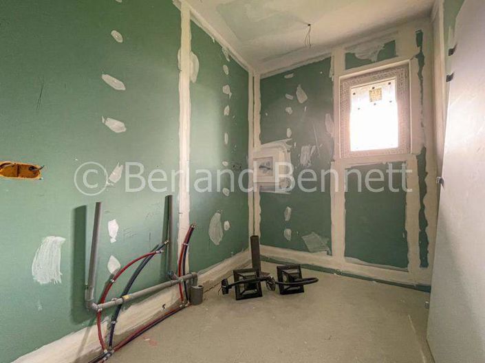 Image No.12-3 Bed House for sale