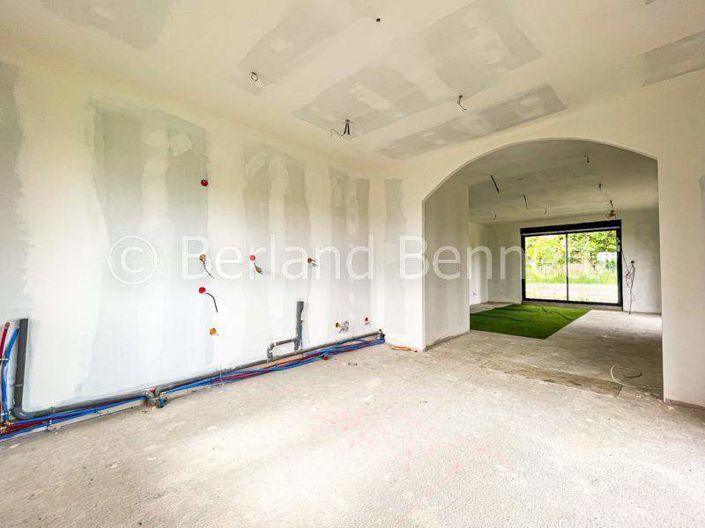 Image No.6-3 Bed House for sale