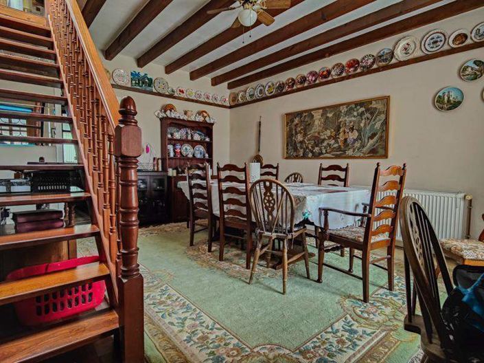 Image No.2-5 Bed House for sale