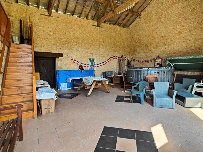 Image No.26-5 Bed House for sale