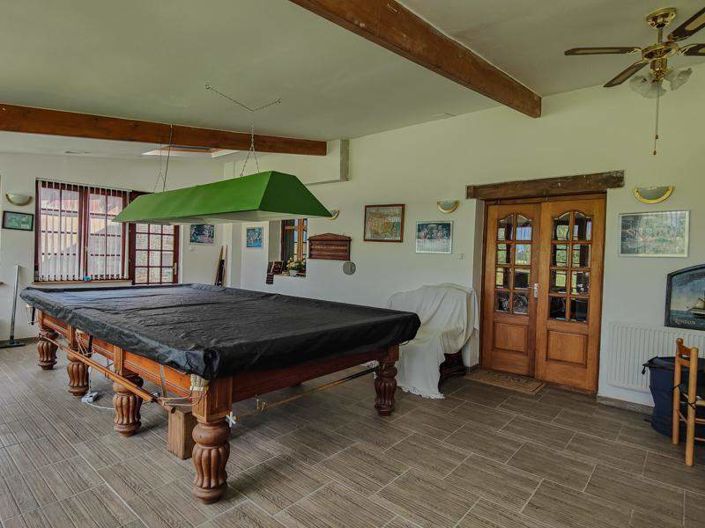 Image No.7-5 Bed House for sale