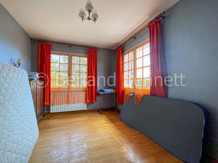 Image No.9-4 Bed House for sale