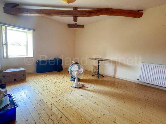 Image No.18-3 Bed House for sale