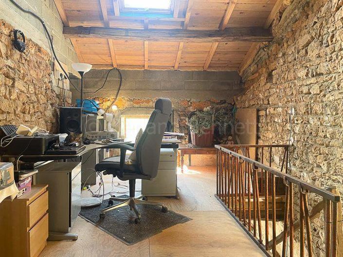 Image No.10-2 Bed House for sale