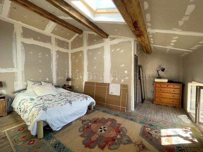 Image No.11-2 Bed House for sale