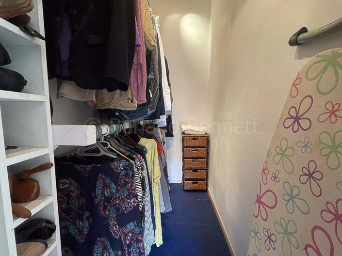 Image No.13-2 Bed House for sale