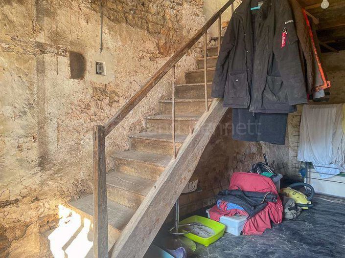 Image No.9-2 Bed House for sale