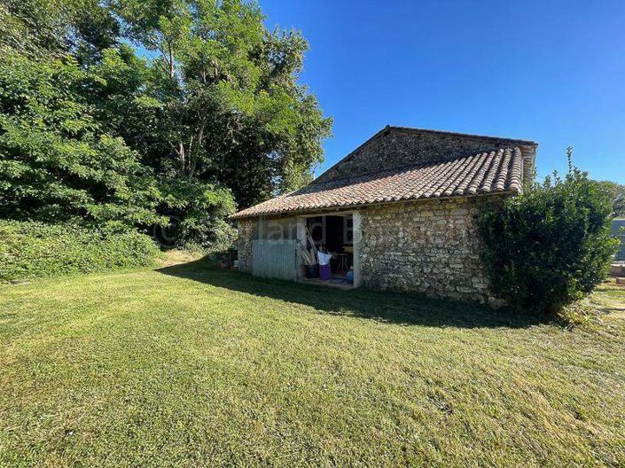 Image No.22-2 Bed House for sale