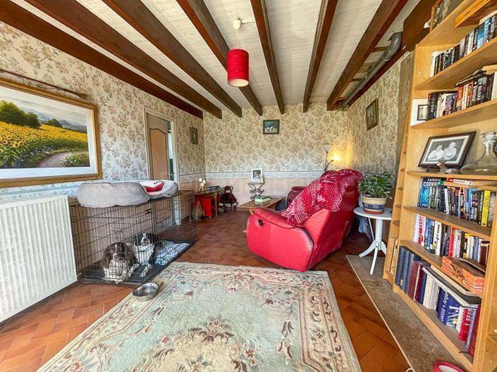 Image No.5-2 Bed House for sale