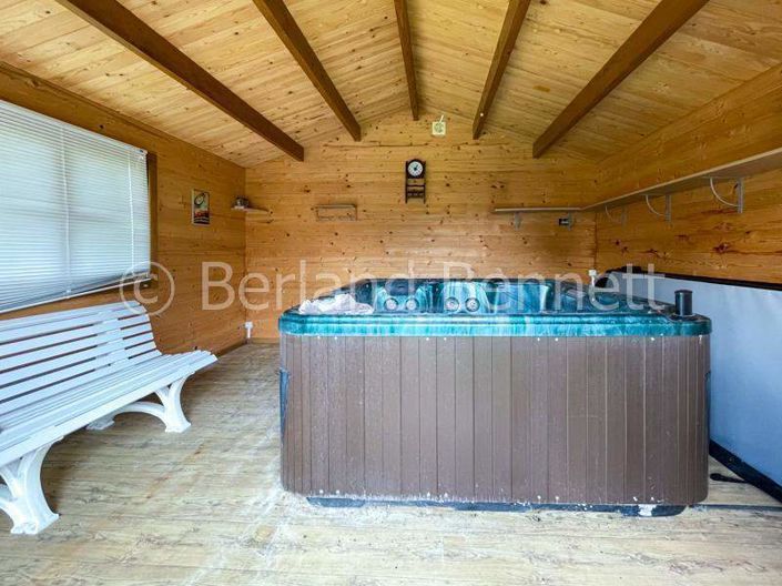 Image No.23-3 Bed House for sale