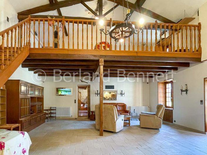 Image No.6-3 Bed House for sale