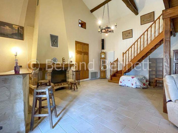 Image No.8-3 Bed House for sale