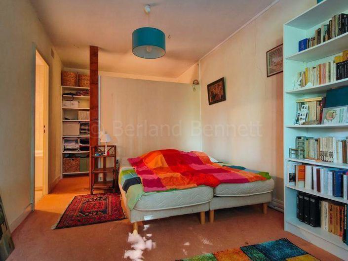 Image No.16-5 Bed House for sale