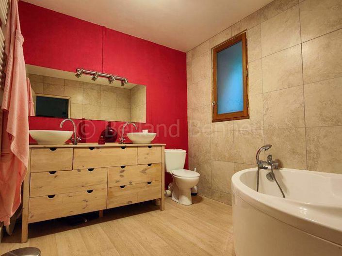 Image No.17-5 Bed House for sale