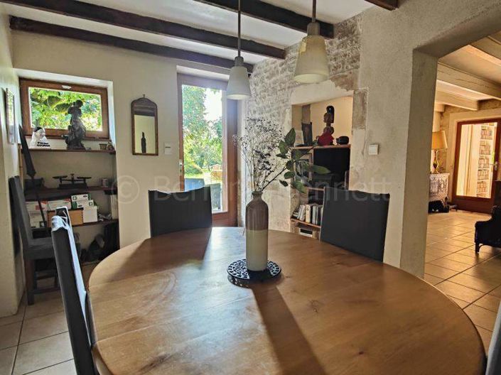 Image No.3-5 Bed House for sale