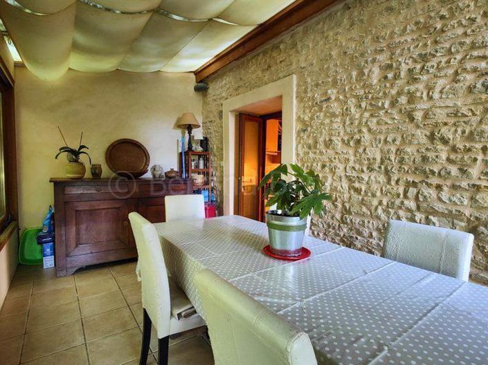 Image No.6-5 Bed House for sale