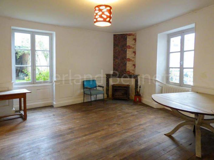 Image No.8-3 Bed House for sale