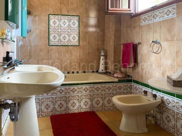 Image No.7-3 Bed House for sale