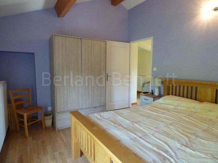 Image No.15-4 Bed House for sale