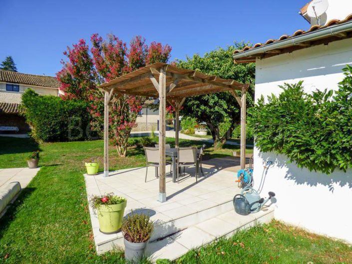 Image No.23-4 Bed House for sale