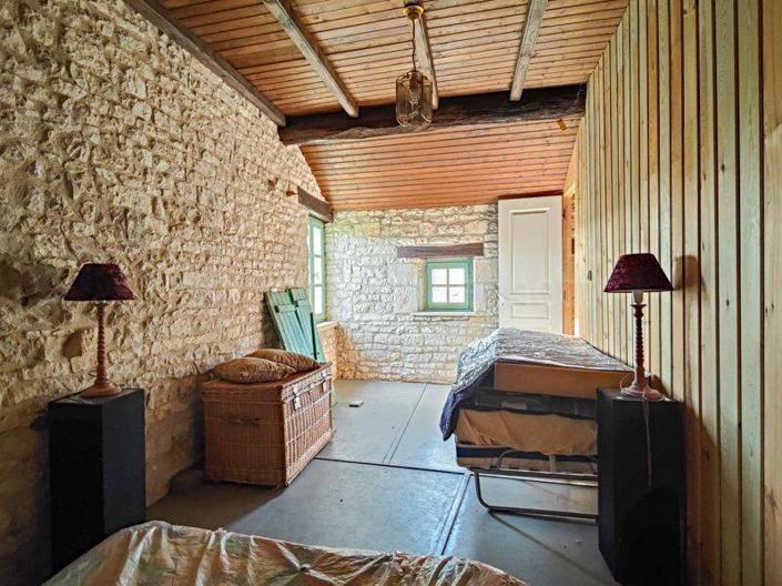 Image No.11-2 Bed House for sale