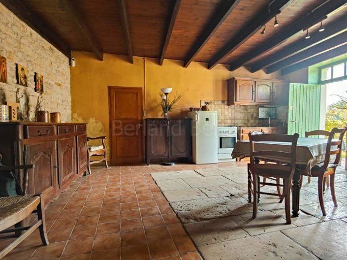 Image No.4-2 Bed House for sale