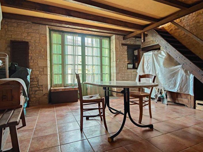 Image No.6-2 Bed House for sale