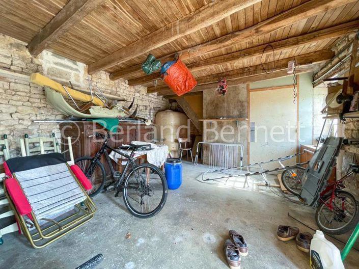 Image No.11-3 Bed House for sale