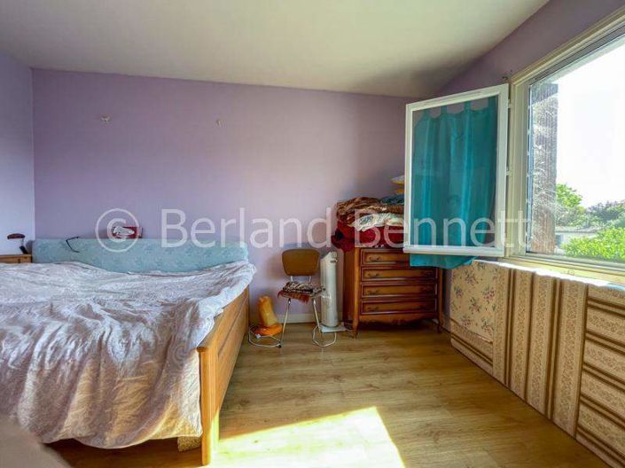 Image No.8-3 Bed House for sale