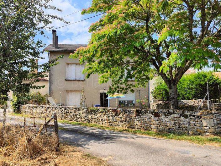 Image No.1-Maison de 3 chambres à vendre à Ruffec