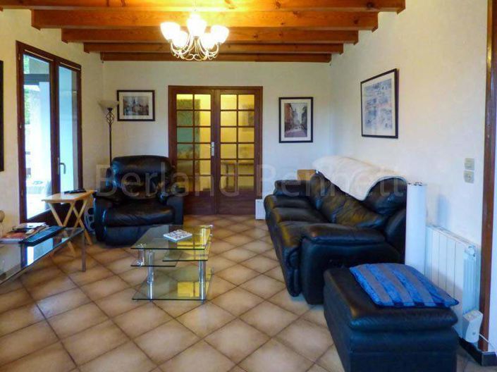 Image No.7-5 Bed House for sale