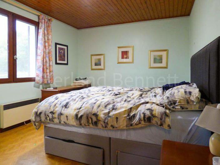 Image No.9-5 Bed House for sale