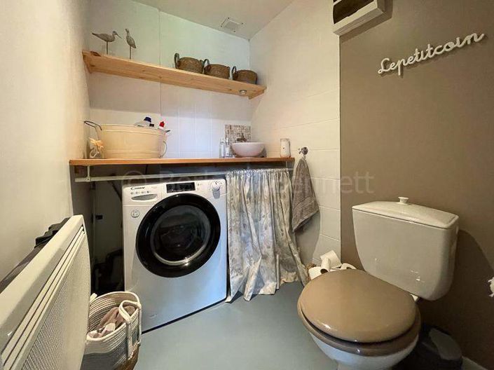 Image No.10-3 Bed House for sale