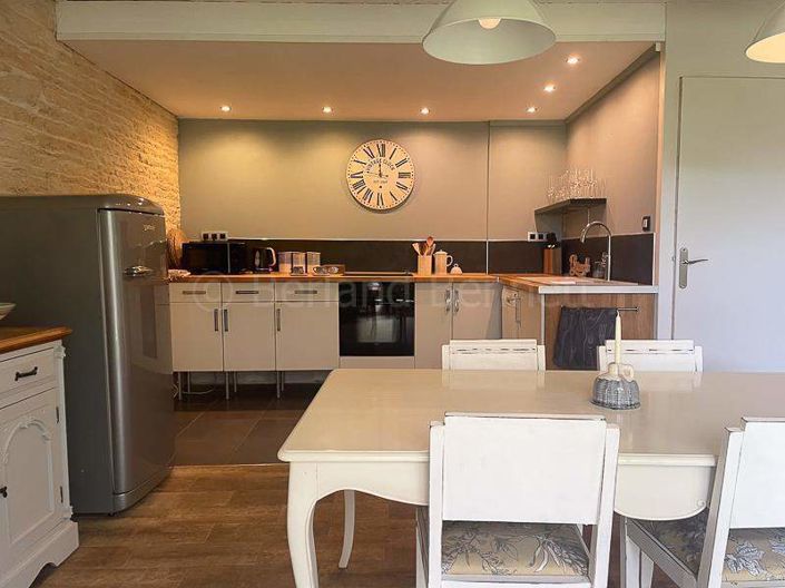 Image No.9-3 Bed House for sale