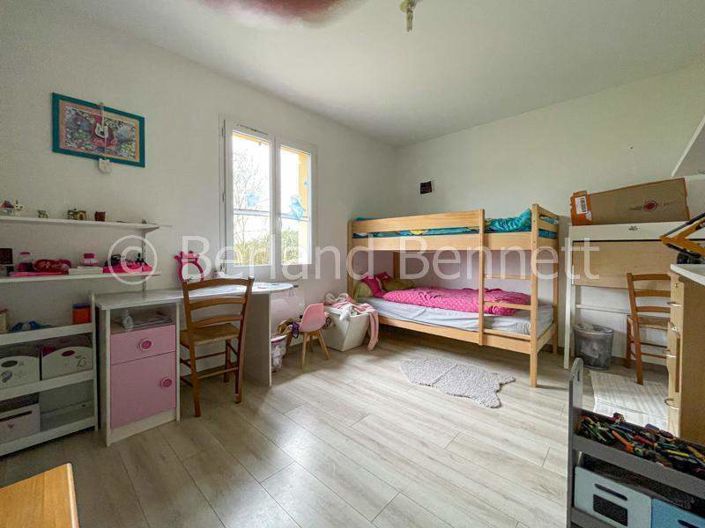 Image No.9-4 Bed House for sale