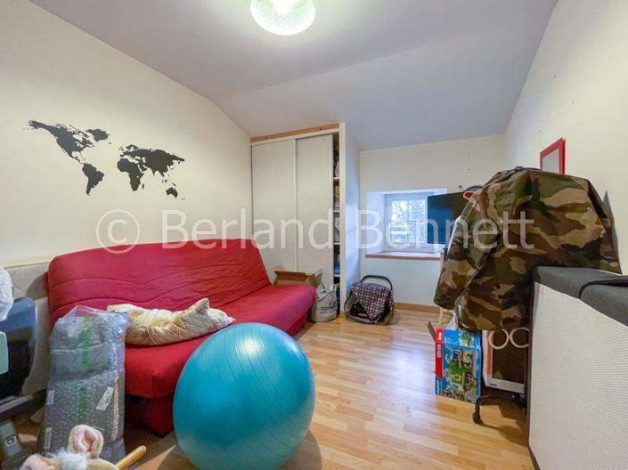 Image No.6-3 Bed House for sale