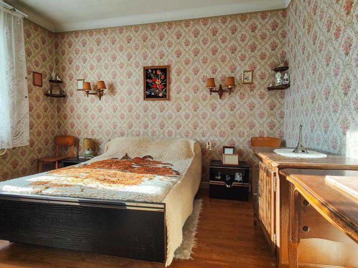 Image No.9-3 Bed House for sale