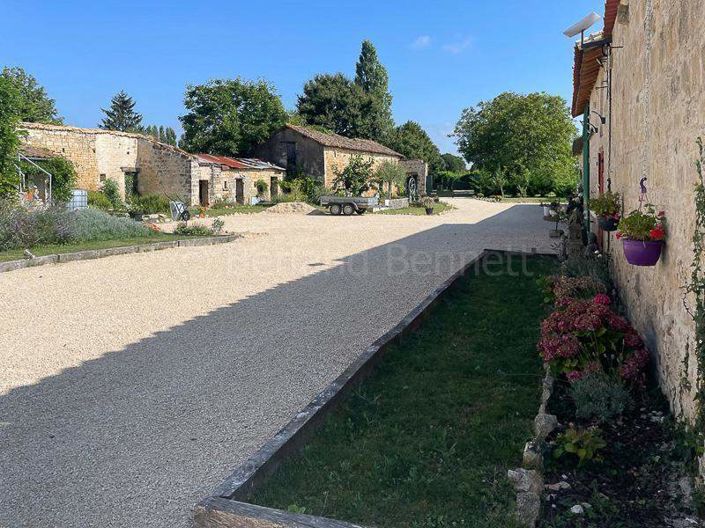 Image No.40-Maison de 3 chambres à vendre à Sauzé-Vaussais
