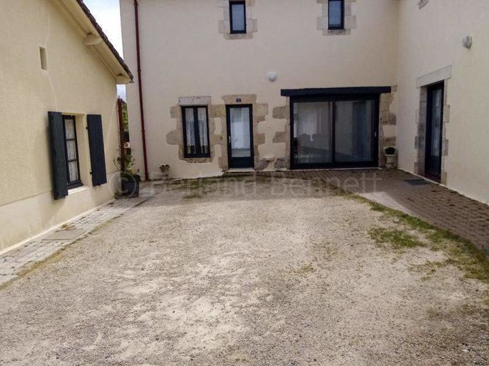 Image No.26-Maison de 9 chambres à vendre à Charroux