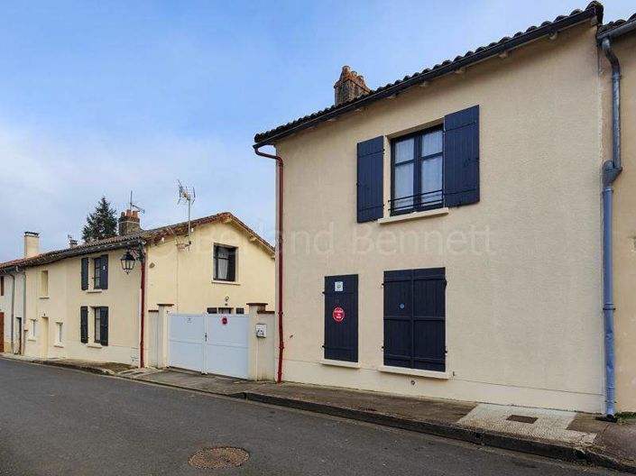 Image No.27-Maison de 9 chambres à vendre à Charroux