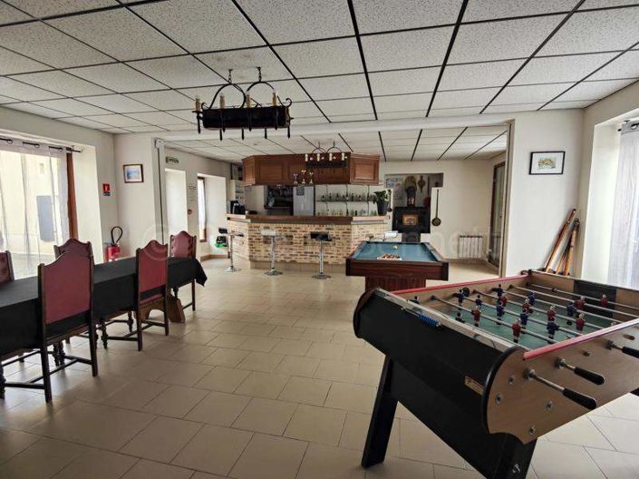 Image No.4-Maison de 9 chambres à vendre à Charroux