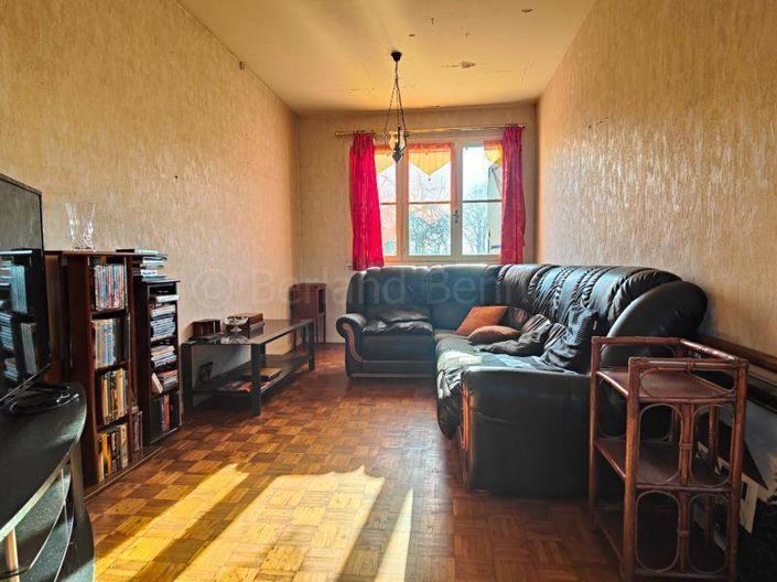 Image No.6-3 Bed House for sale