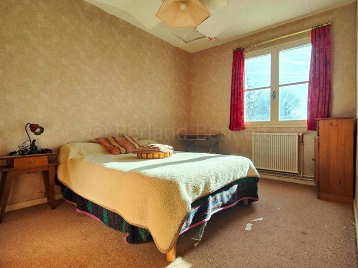 Image No.9-3 Bed House for sale